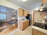 1664 Main St - Photo 8