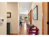 123 Hemlock St - Photo 3