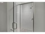 1025 Couch St - Photo 44