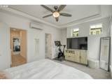 1390 Simpson St - Photo 14