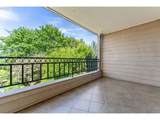 1320 Hall St - Photo 10