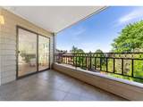 1320 Hall St - Photo 23
