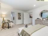 341 30TH St - Photo 31