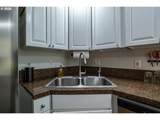 2190 Maplewood Dr - Photo 17