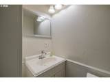 2190 Maplewood Dr - Photo 19