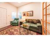 1017 Lake Dr - Photo 17