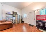 1017 Lake Dr - Photo 20