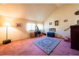 1017 Lake Dr - Photo 23