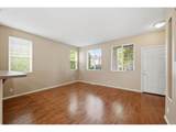 1637 Hamlet Ln - Photo 11