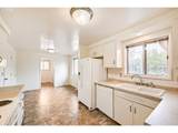 2562 Dover Dr - Photo 13