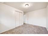 2562 Dover Dr - Photo 22