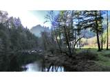 28593 Lower Smith River Rd - Photo 16