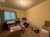 1199 Terry St - Photo 16