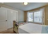 1919 25TH Way - Photo 22