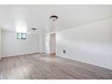 945 Juniper St - Photo 21
