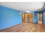 895 3RD St - Photo 17