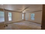 1097 Lees Creek Rd - Photo 25