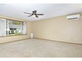 579 Fleming Ave - Photo 4