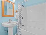 9333 Lombard St - Photo 15