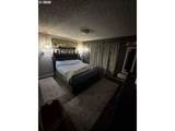 15984 Brook Ct - Photo 17