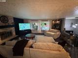 15984 Brook Ct - Photo 2
