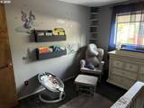 15984 Brook Ct - Photo 23