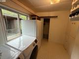 6901 Oaks Park Way - Photo 16