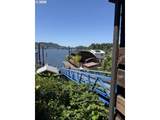 6901 Oaks Park Way - Photo 31