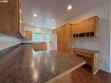 815 Old County Rd - Photo 6