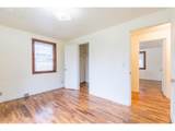 2749 Hilyard St - Photo 19
