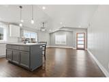 2215 88TH St - Photo 14