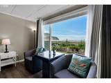 2316 Beach Dr - Photo 4