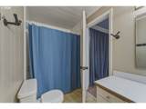 1325 College St - Photo 26