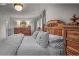 2425 19TH Ave - Photo 17