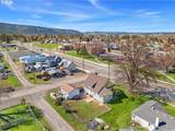 206 1ST St - Photo 33