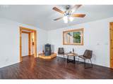 111 Cypress Ave - Photo 5