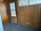 16901 Division St - Photo 16