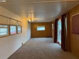 16901 Division St - Photo 9