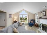 3208 Balboa Dr - Photo 6
