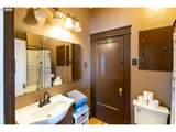 1102 Roosevelt St - Photo 15