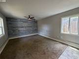 1325 Pine St - Photo 18