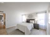 2155 Robins Ln - Photo 17