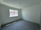 481 Taft St - Photo 11