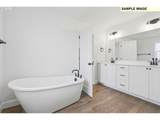 894 Maple Brook Ave - Photo 21