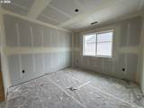 868 Kinsley Ave - Photo 10