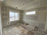 868 Kinsley Ave - Photo 2