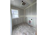 868 Kinsley Ave - Photo 3