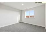 868 Kinsley Ave - Photo 33
