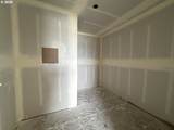 868 Kinsley Ave - Photo 7
