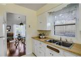 2226 Sumner St - Photo 16